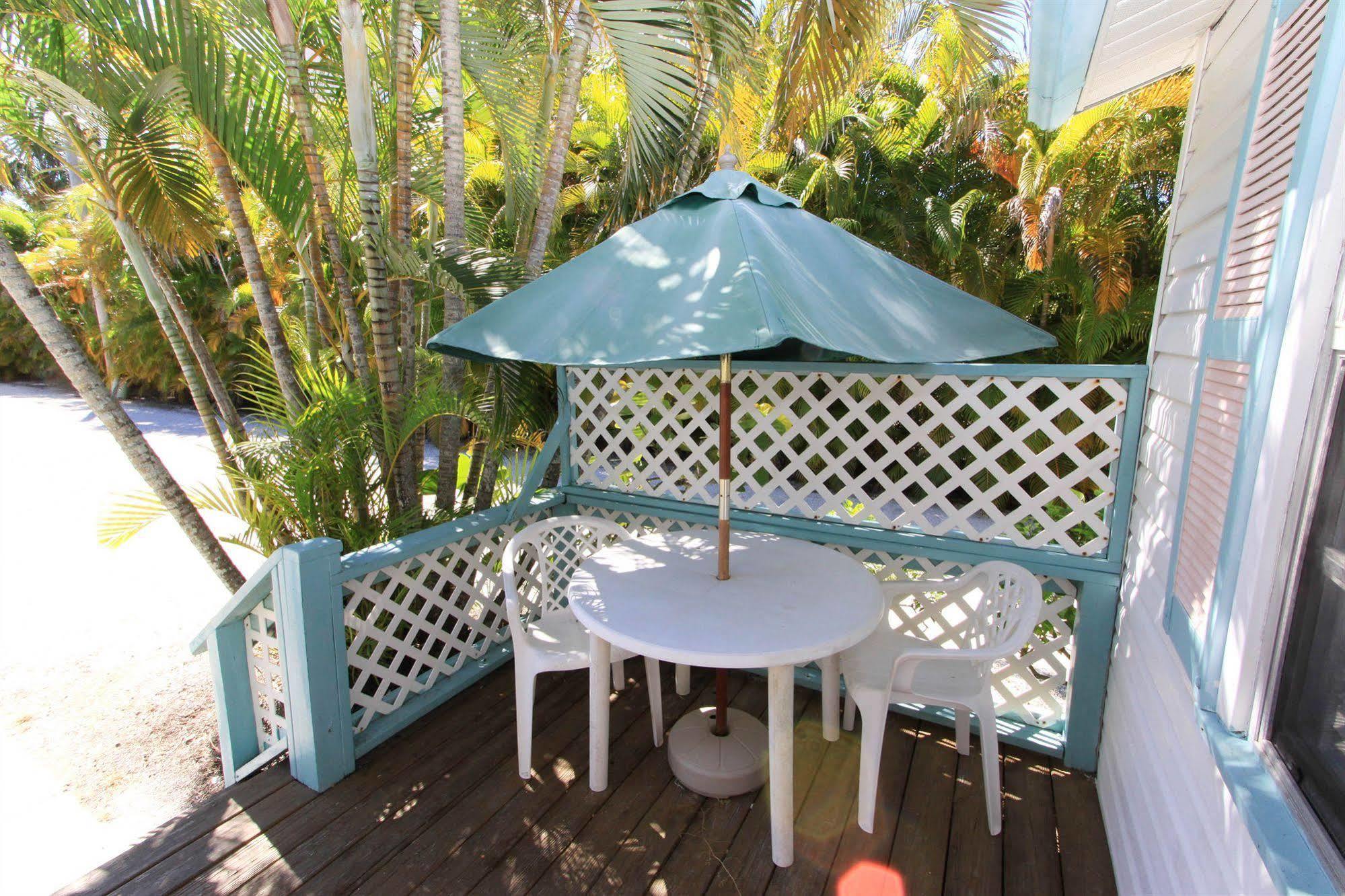 Gulf Breeze Cottages Sanibel Exterior foto